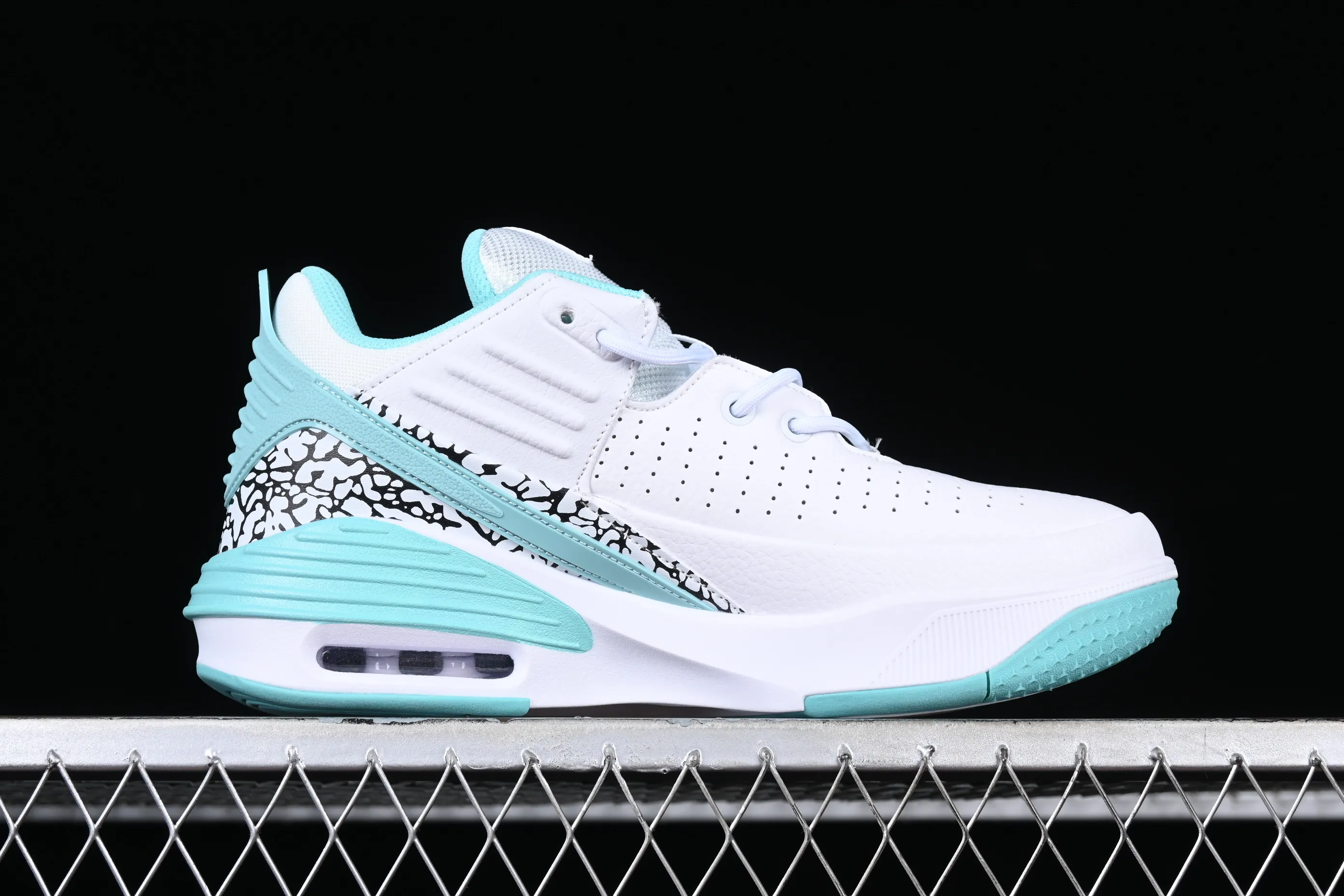 All categories Air Jordan Jordan series basketball shoes Air Jordan 5 Air Jordan Max Aura 5 retro air cushion basketball shoes DZ4353-130